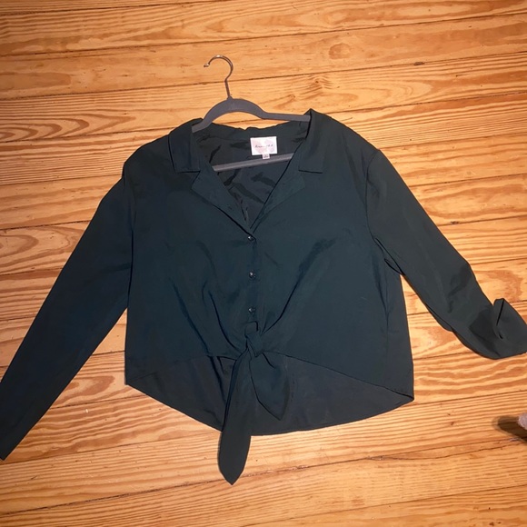 Green quarter sleeve top - Picture 1 of 3